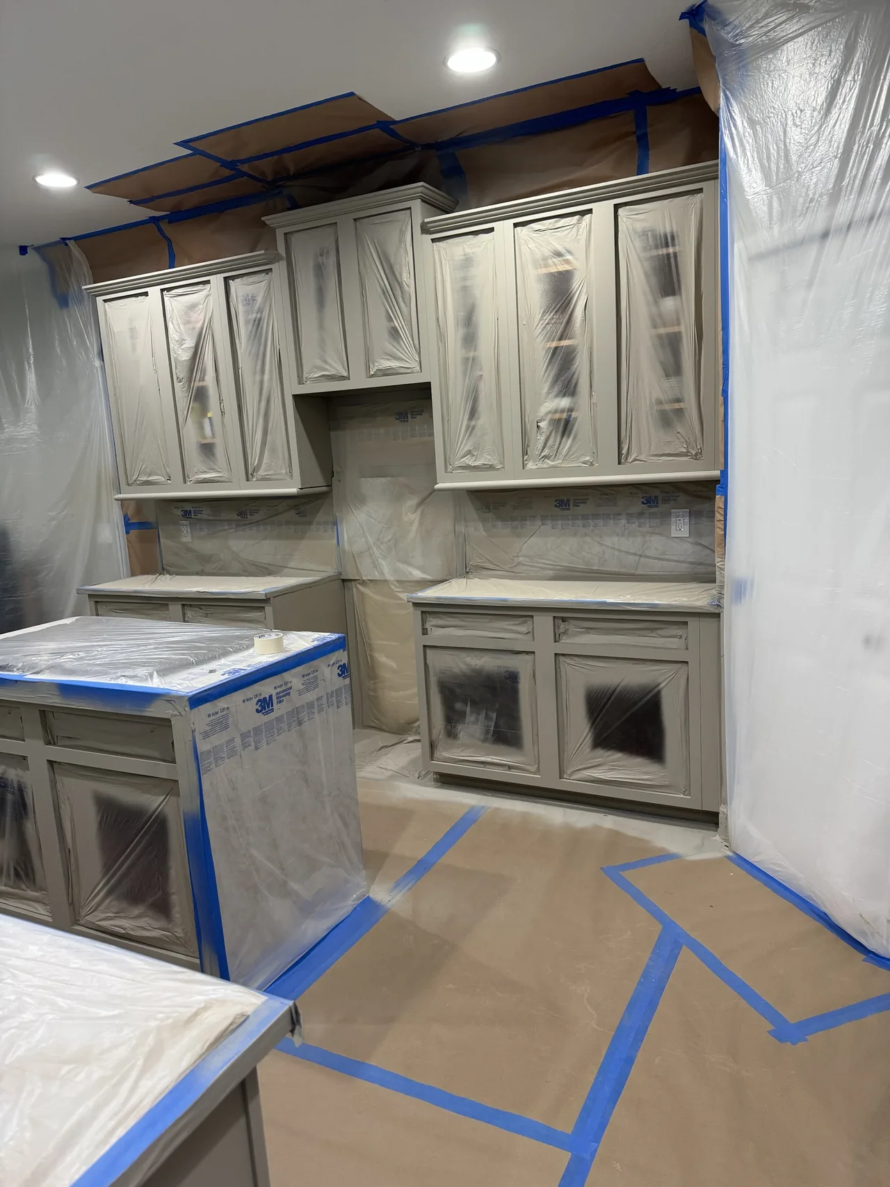Una cocina protegida para pintar con pistola
